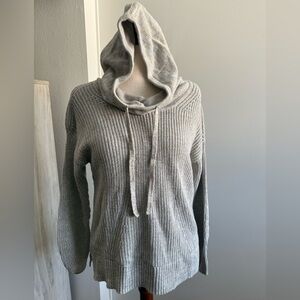Gap Gray Hooded Women's Grey Sweater size Medium. 🖤